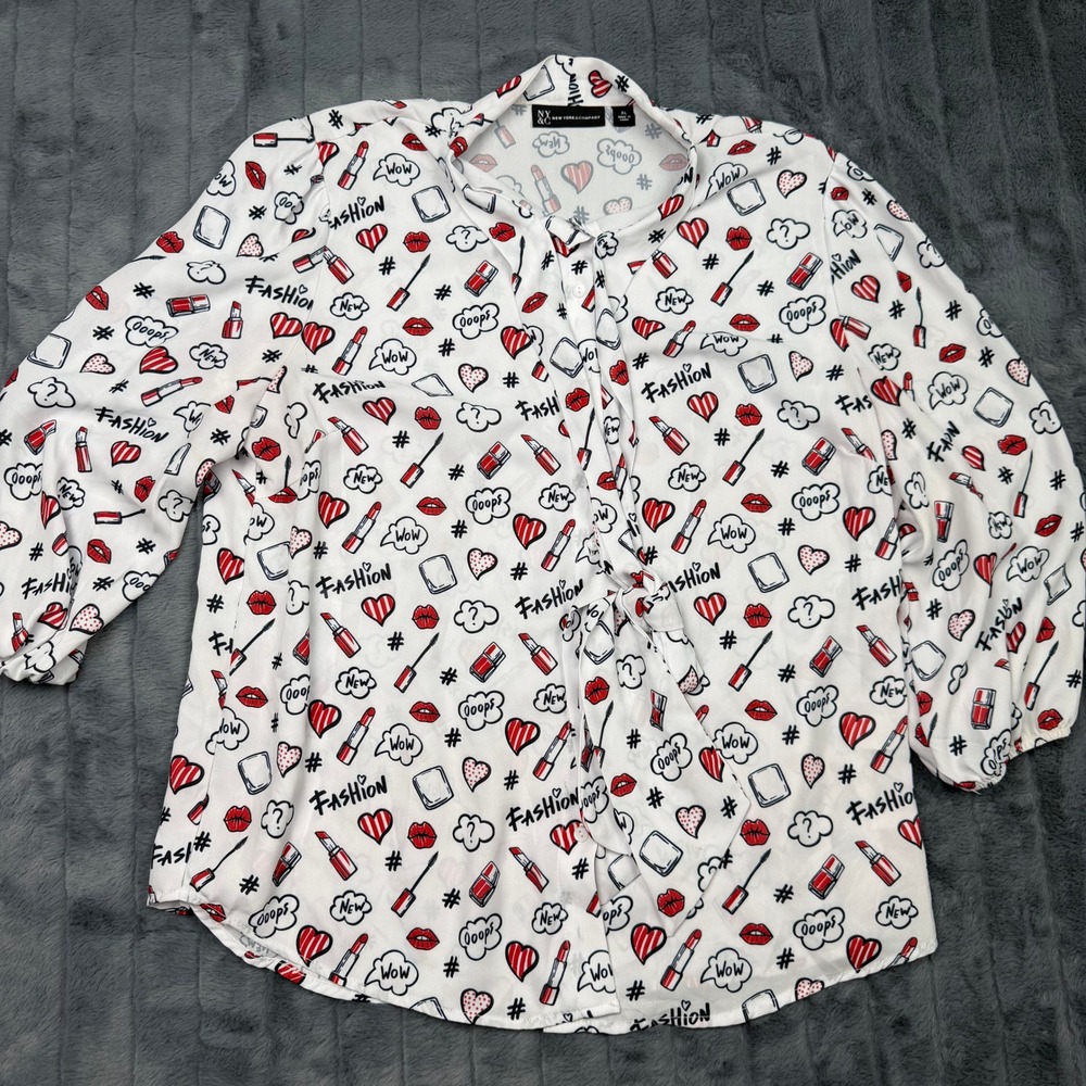 New York & Company XL Blouse White Novelty Print Lipstick Hearts Tie Front Top